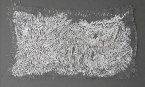 Untitled 2019, 24x35cm, thread on linen